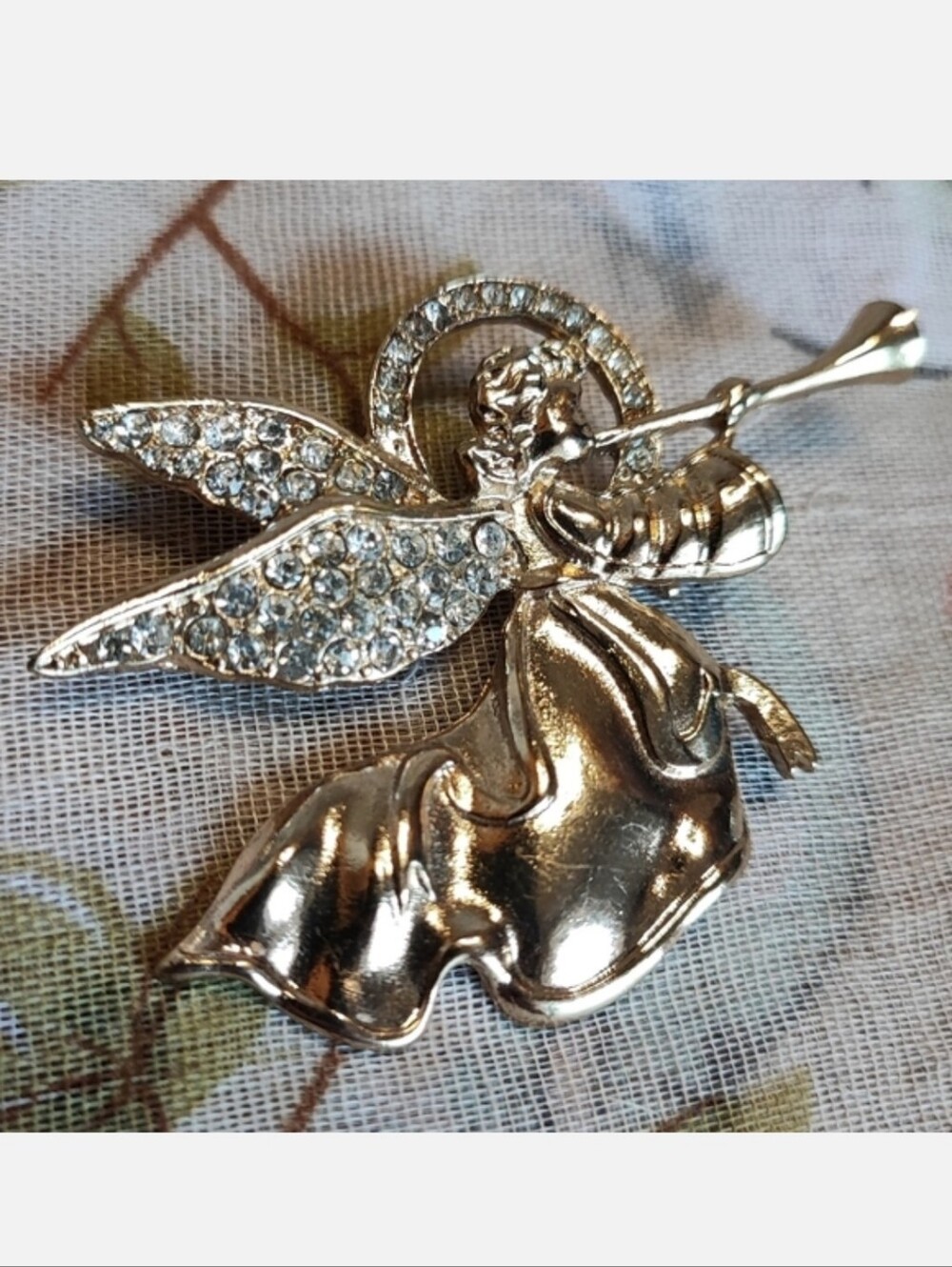 Vintage Christmas Angel With Wings Horn Pave Set Rhinestone Gold Tone Brooch